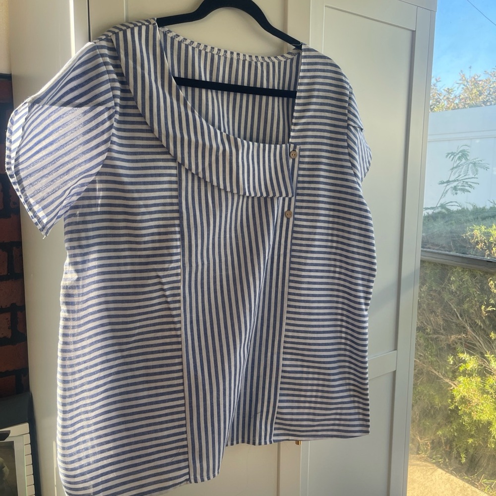 Striped Blue and White Women's Top 2XL